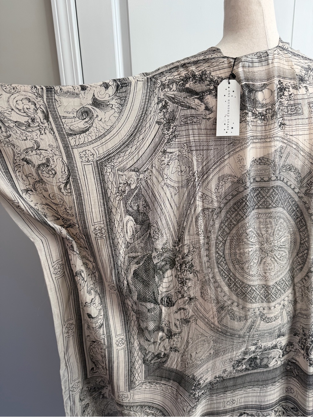 One Hundred Stars Women’s Cherub Natural Grande Kimono Nwt — image 6 of 8